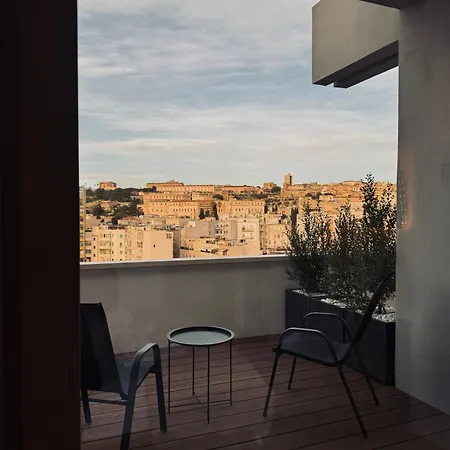 Pensión Mameli View *